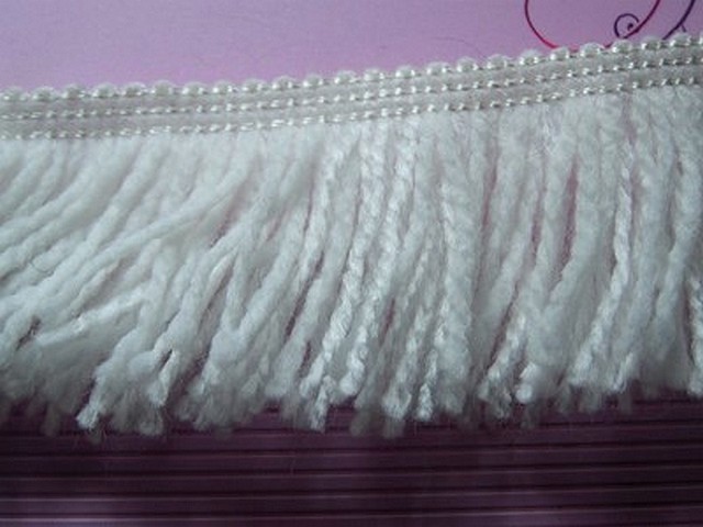 Frange de lainage acrylique blanche