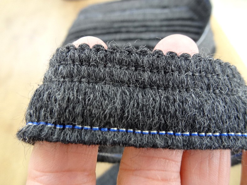 Frange en laine melangee teinte vieux fusain 26 mm 3