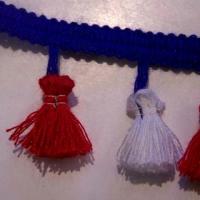 Frange pompons tricolore 2