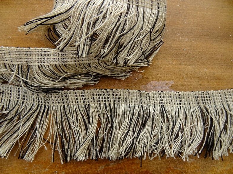 Frange teinte champagne et noir