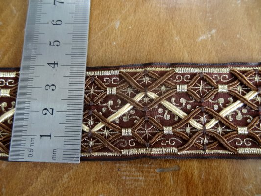 passementerie marron et or 02