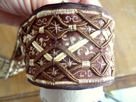 passementerie marron et or 03