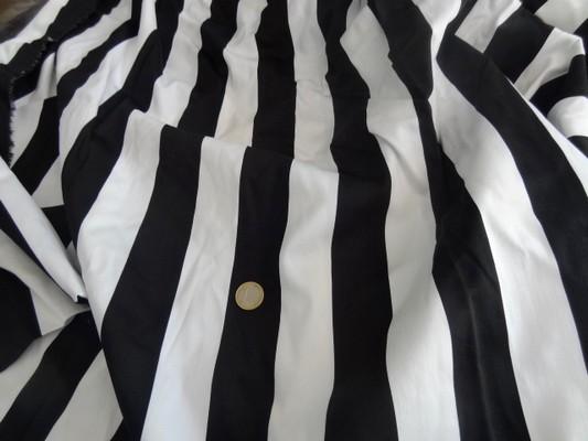 Gabardine coton lycra blanc-noir rayée 01