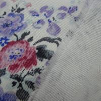 Gabardine coton lycra fond blanc roses et violet 3