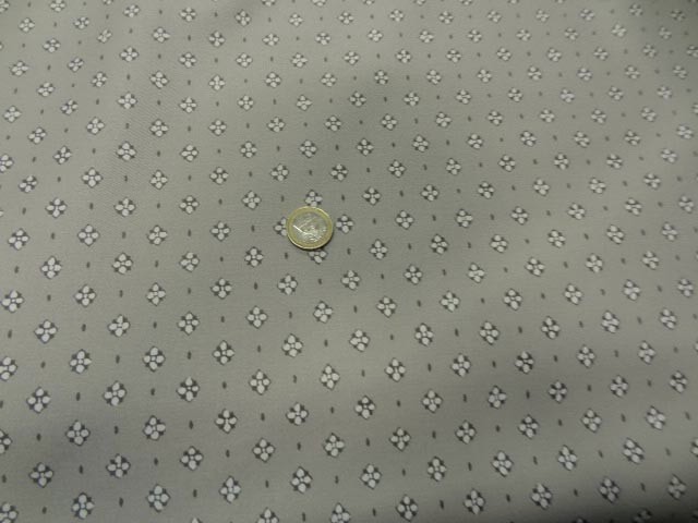 Gabardine coton lycra motif fleurs provencales fond beige 2