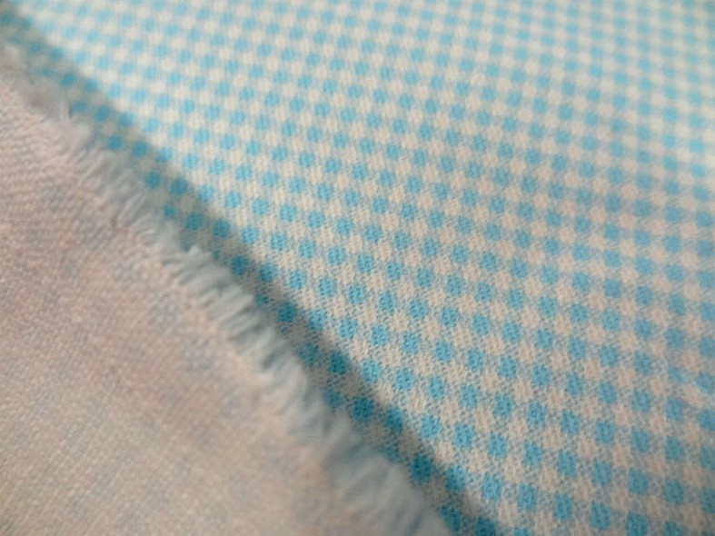 Gabardine legere coton vichy blanc et turquoise 2