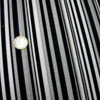 Gabardine rayee blanc noir gris 2