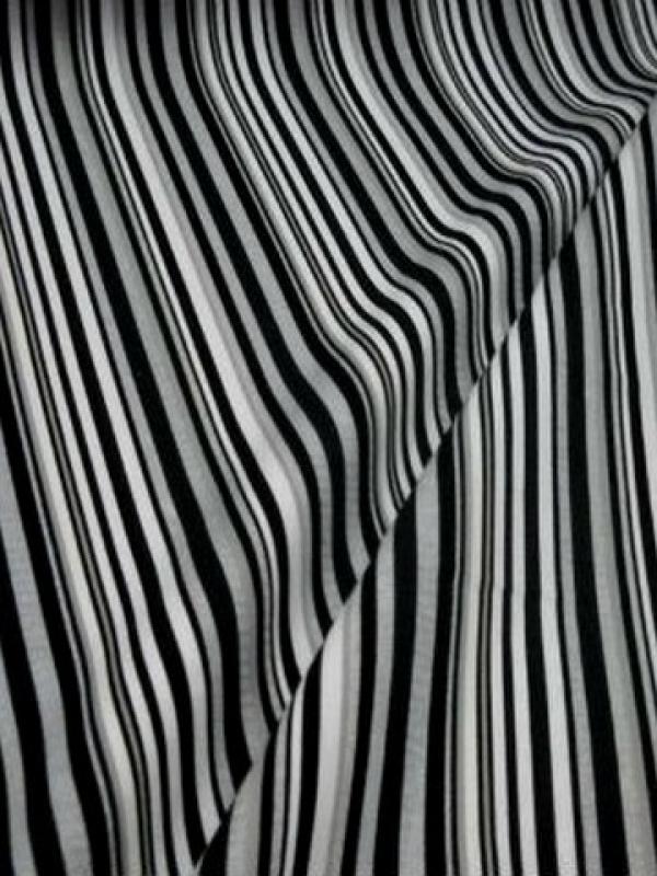 Gabardine rayee blanc noir gris 3 