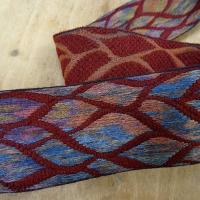 Galon bordeaux feuillage multicolore 1