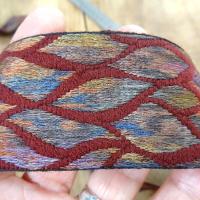 Galon bordeaux feuillage multicolore 3