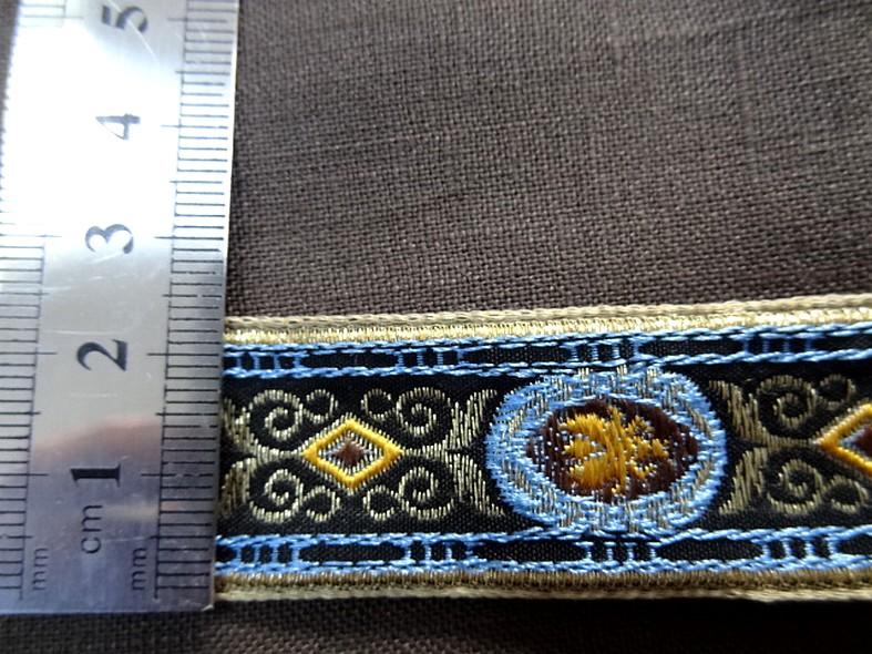 Galon bordure abeille bleu ciel et or 2