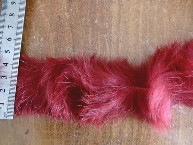 Galon bordure fourrure framboise