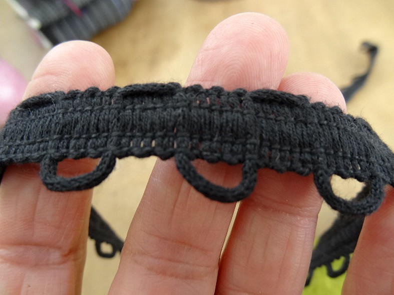 Galon brides en coton passe lacet noir 3