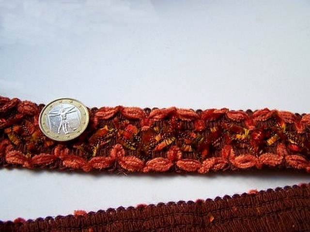 Galon colibri velours chenille corail 2