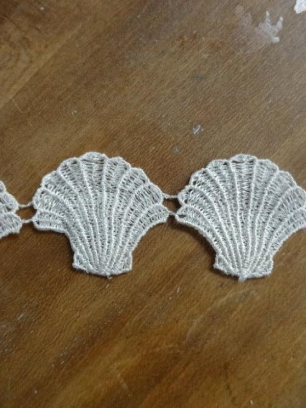 Galon coquilles st jacques ecru 1 
