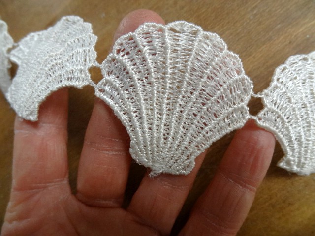 Galon coquilles st jacques ecru 2
