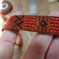 Galon coton tisse orange motif amerindien 3 
