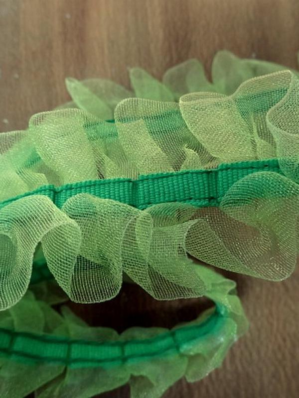 Galon d organza bouillonnant vert anis 1