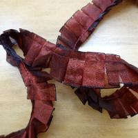 Galon d organza plis plats bordeaux noir 1
