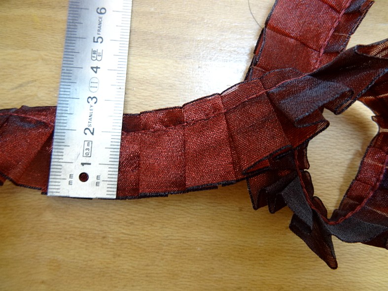 Galon d organza plis plats bordeaux noir 2