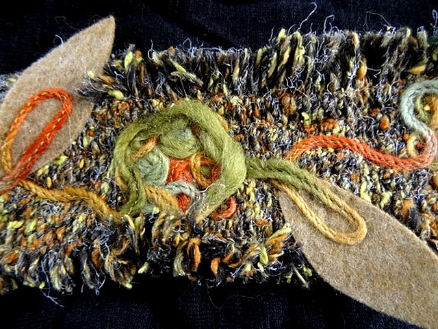 Galon de laine et feutrine frimaire kaki et orange 2