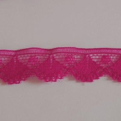 Galon dentelle fine fuchsia 3 