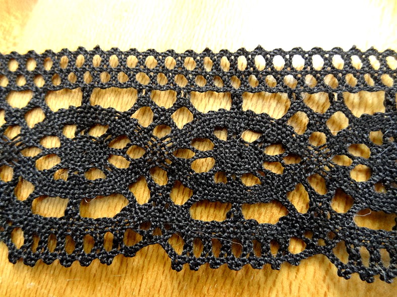 Galon dentelle lin noir 3