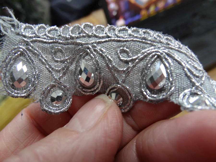 Galon festonne argente avec strass 3