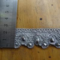 Galon festonne argente avec strass 4 