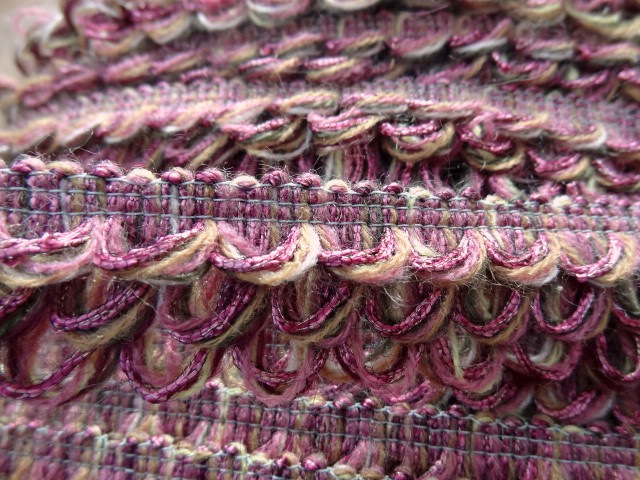 Galon fils de coton boucles caramel et framboise 4