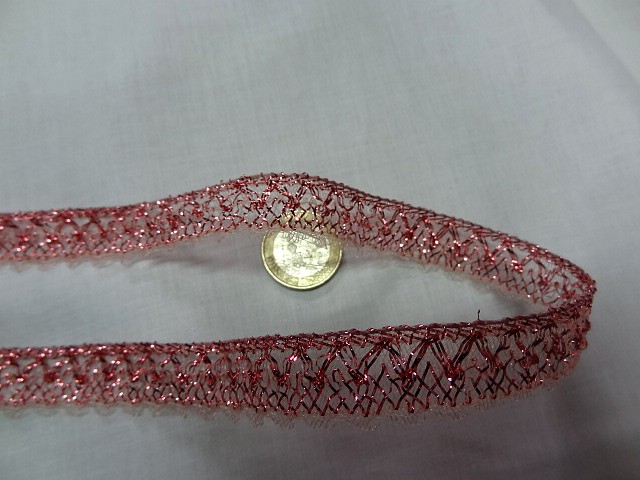 Galon fils lurex framboise 2