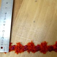 Galon fin fleurs satin magenta velours rouille 3
