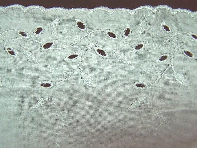 Galon jersey coton finition broderie anglaise blanc 1