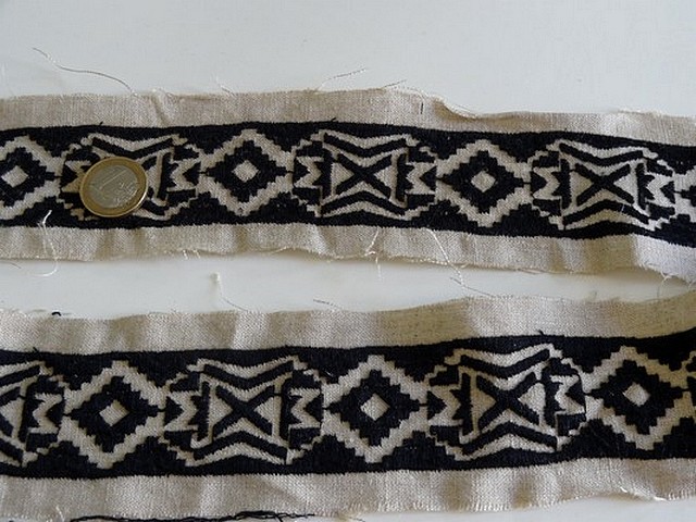 Galon lin broderie ethnique noire