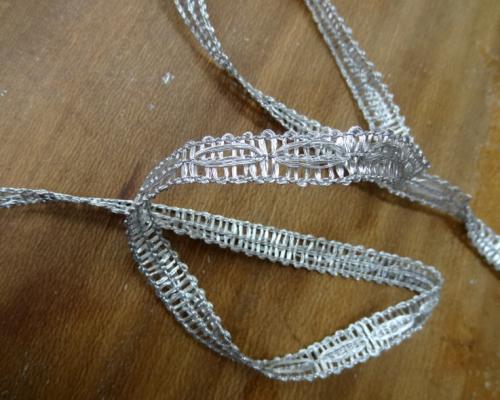 Galon metal argente oblongue 1 