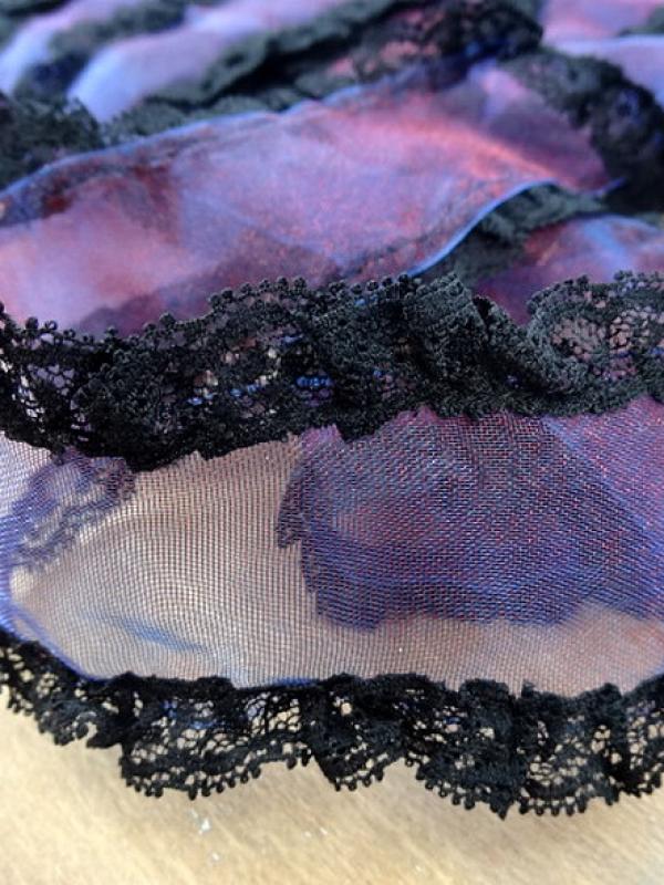 Galon organza rose violet dentelle noire 1