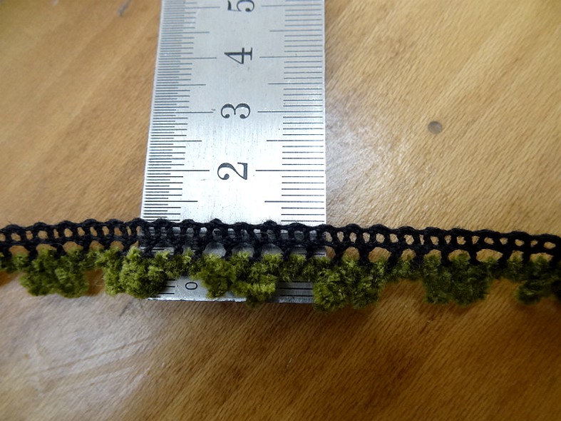 Galon picot velours chenille noir et kaki 3