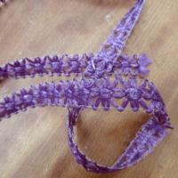 Galon plat fleur de raphia lilas