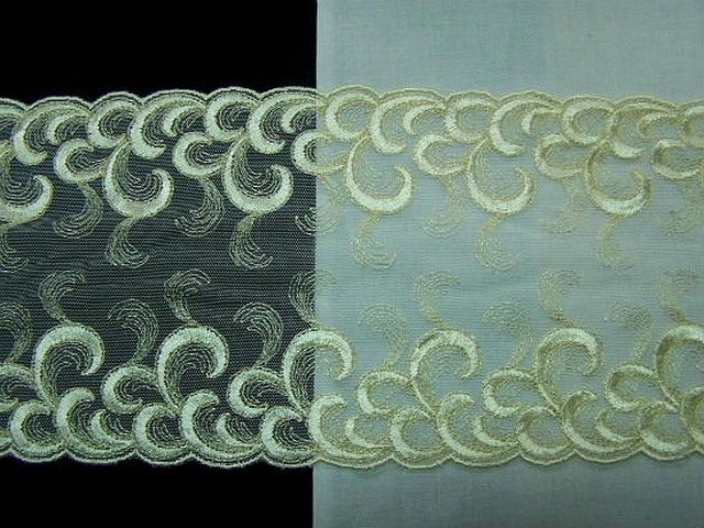 Galon resille dentelle brode beurre motif plumes d autruche 3