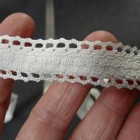 Galon ruban festonne blanc casse 1