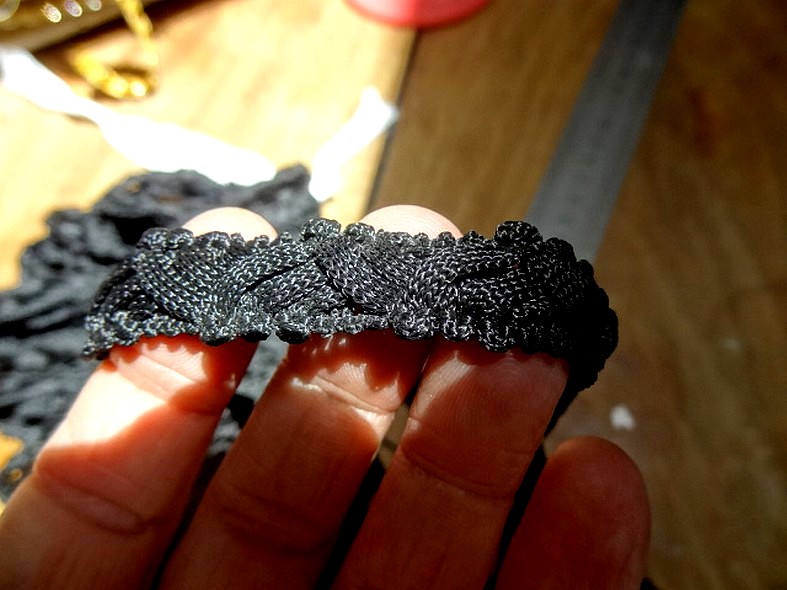 Galon souple tresse noir 3