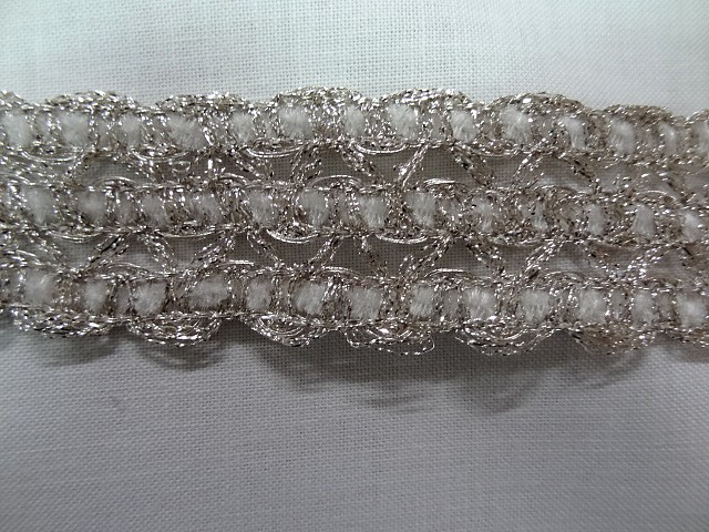 Galon trio chenille blanche et lurex argent 1