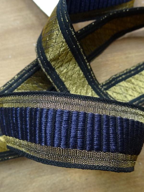Galon type gros grain bleu indigo borde de lame vieil or 1 