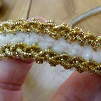 Galon velours chenille blanc et lurex or 1 