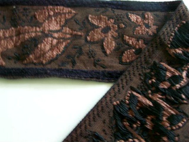 Galon velvet marron caramel 3