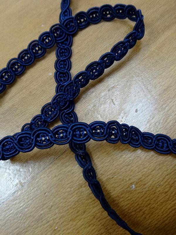 Galon viscose bleu marine maillons de chaine 8 mm 1