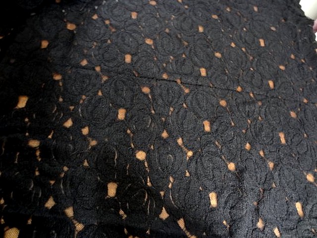 Guipure noire soie et laine 1 