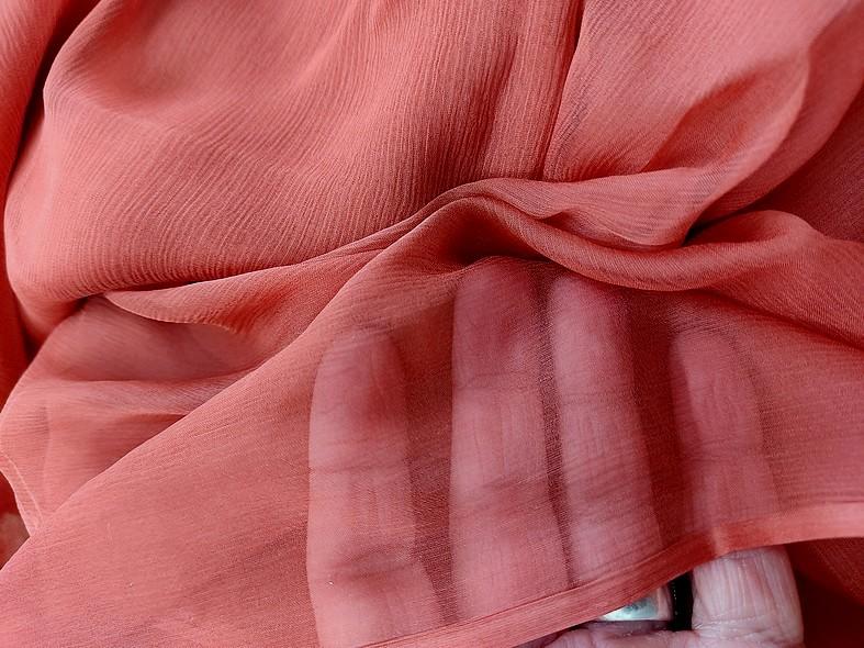 mousseline de soie rouge tomette