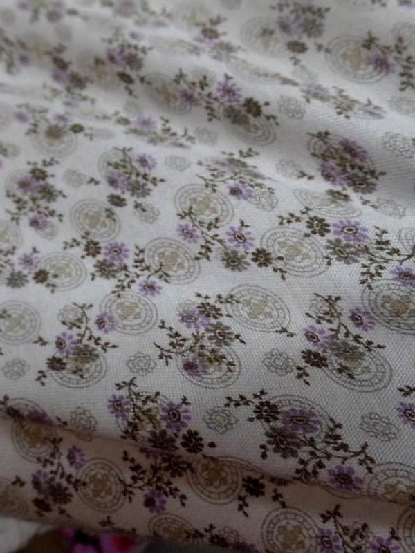Jersey coton blanc casse petites fleurs lilas 1 