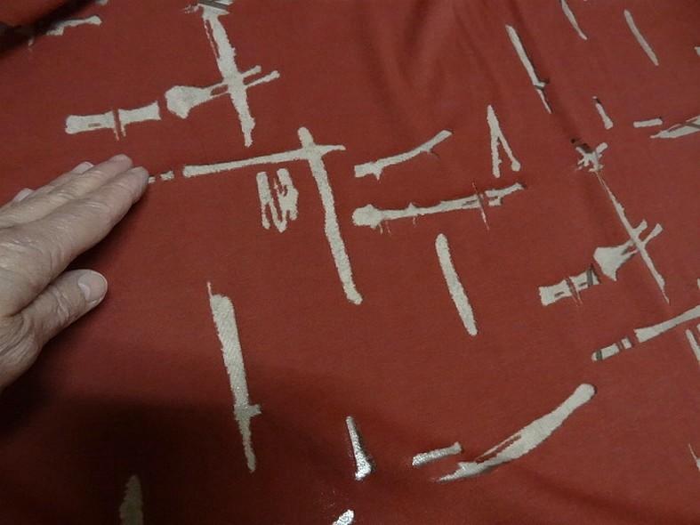 Jersey coton melange rouge tomette motif devore sur resille 4